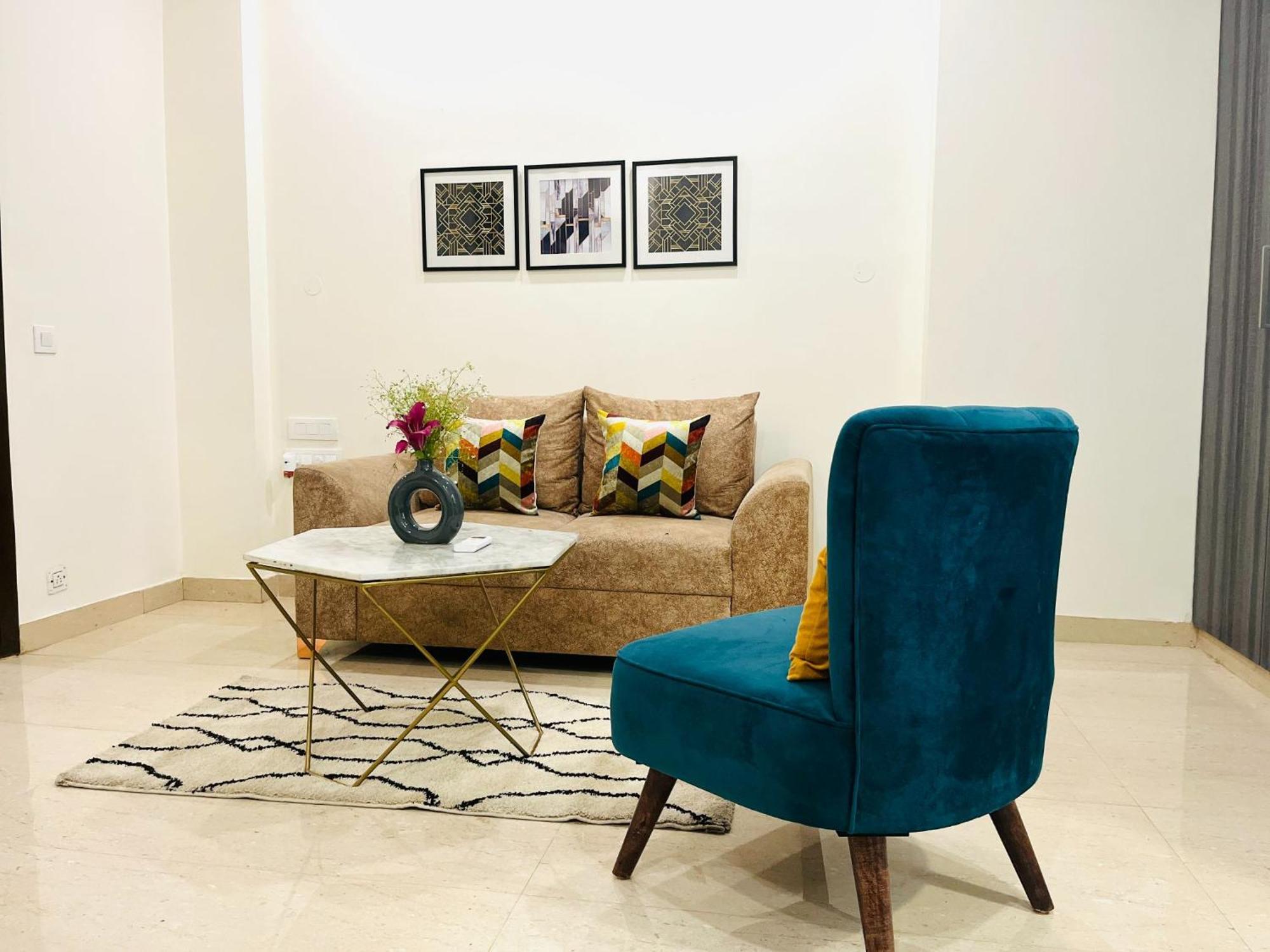 Bluo 1Bhk - Dlf Cybercity, Balcony, Lift, Parking Gurgaon Luaran gambar